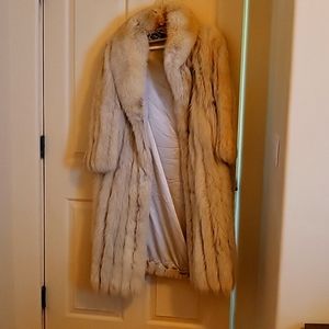 Damaged for scrap Saga Fox fur coat